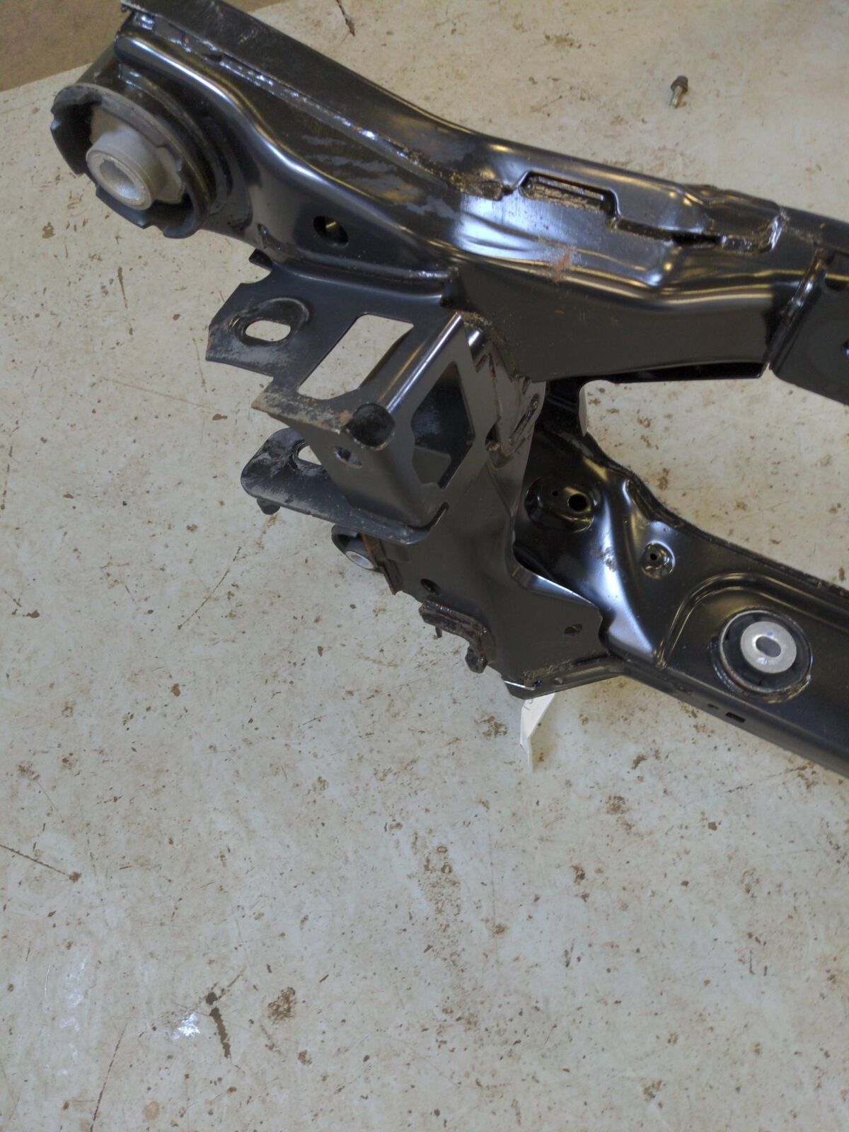 17-20 JAGUAR F-PACE REAR Undercarriage Crossmember Sub Frame Standard Suspension