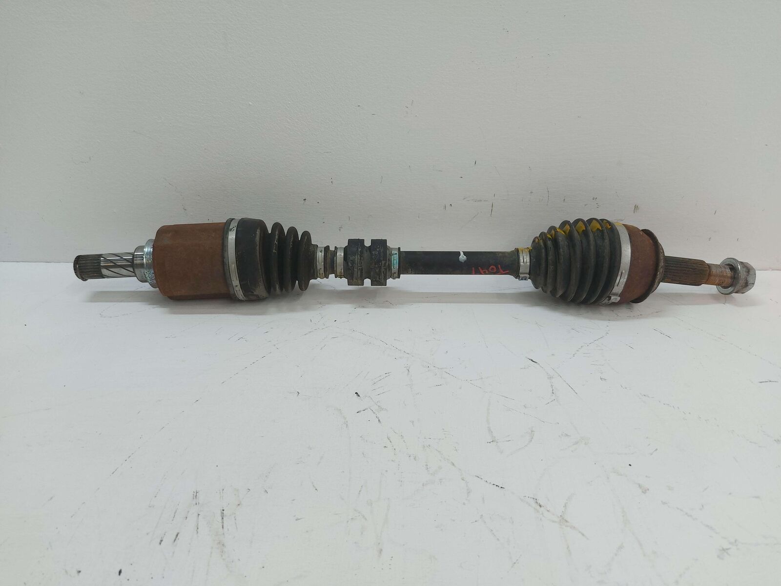 17-19 NISSAN QASHQAI FRONT LEFT AXLE SHAFT 392685U005 391014BB0B