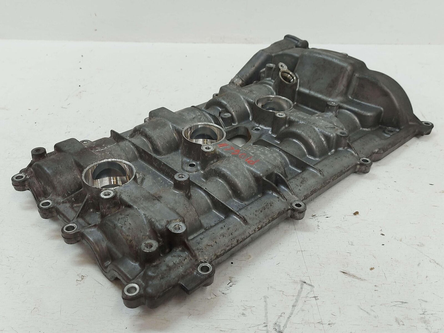 09-19 PORSCHE 911 CARRERA 4S 997.2 3.8L MA1.01 LEFT VALVE COVER