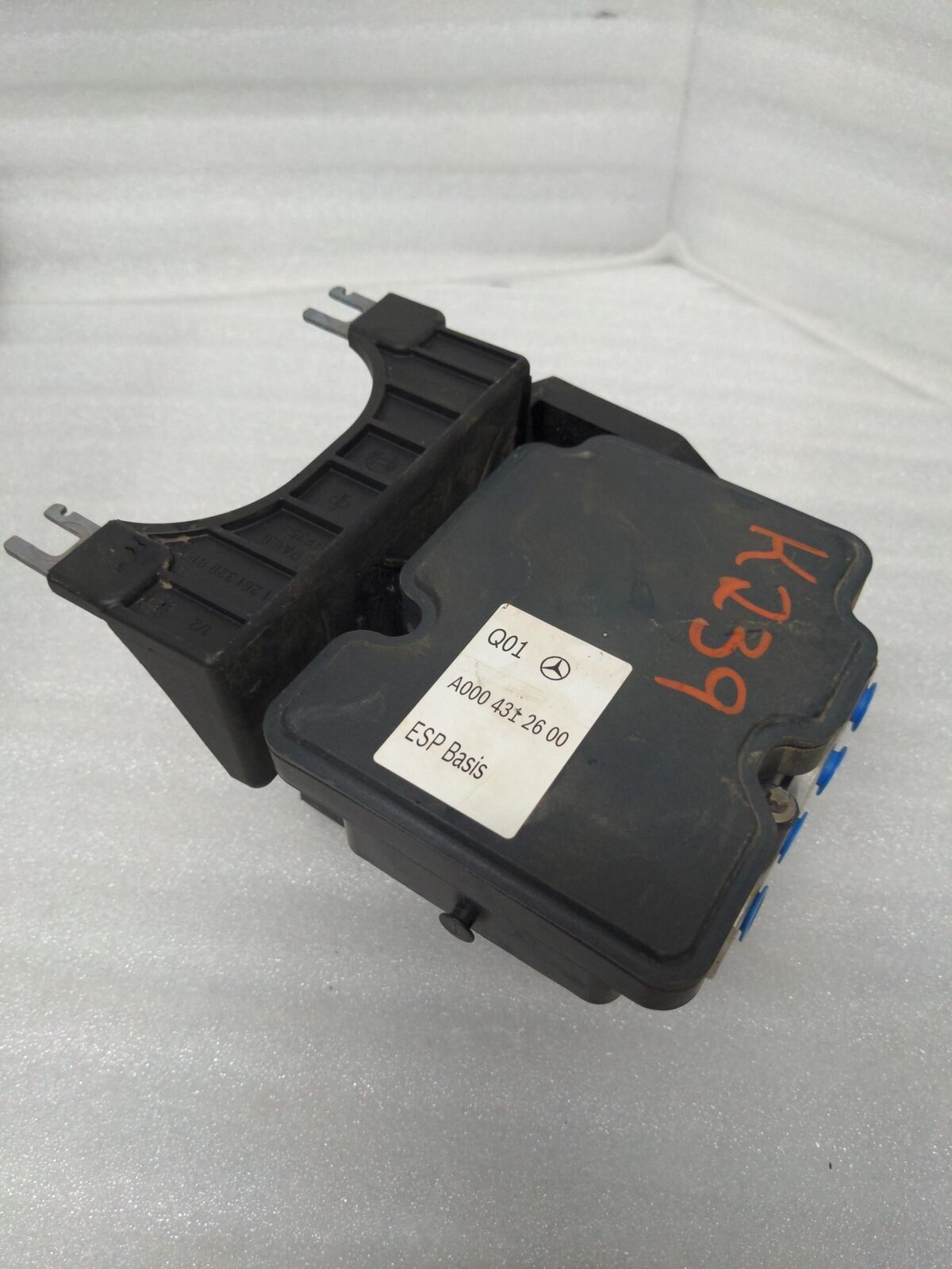 15-20 MERCEDES GLA250 Anti Lock Brake Module ABS Pump A0004312600 4km KM's!