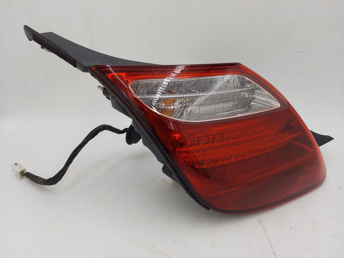 02-10 Lexus SC430 LH Left Tail Light Lamp *Broken Trim Fire Damage*