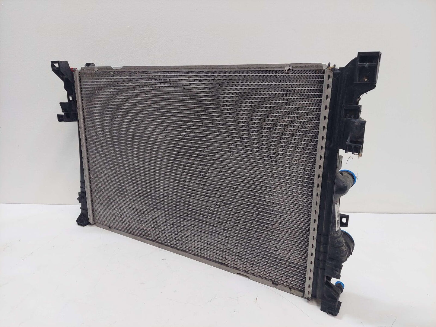 12-18 Mercedes W218 CLS63S AMG WATER COOLANT RADIATOR MAIN A5000003