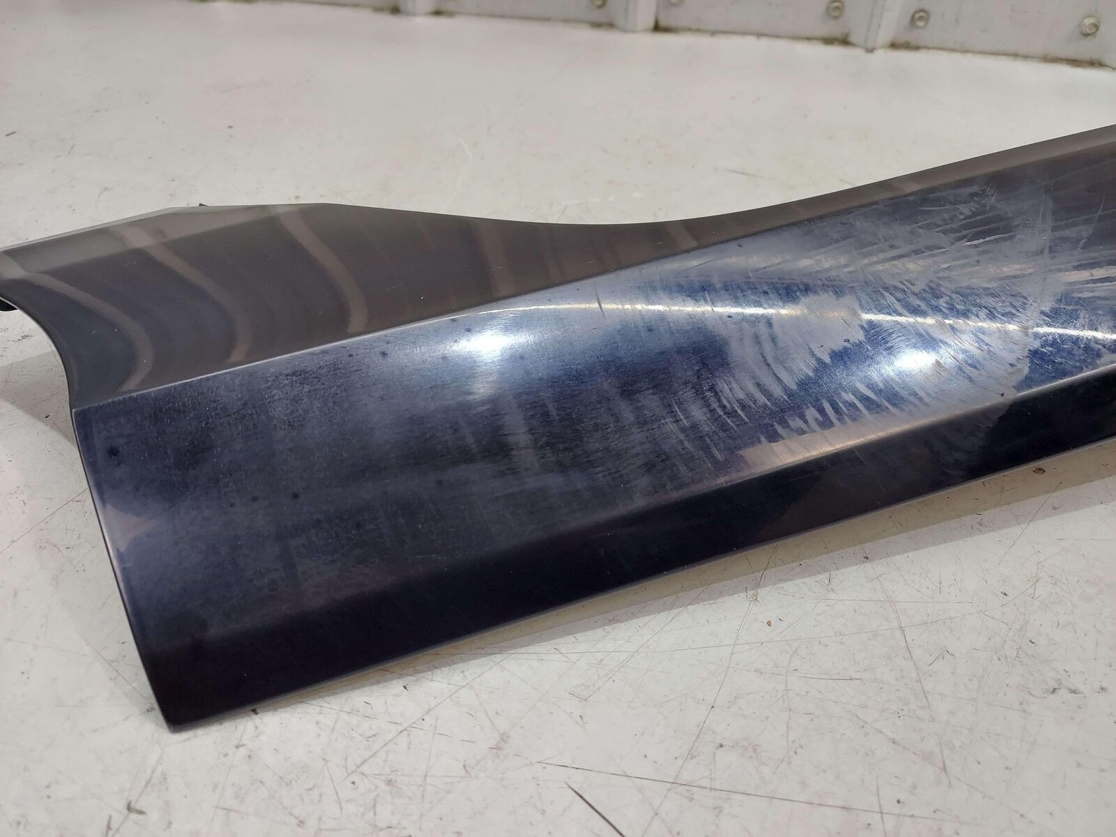 2024 ASTON MARTIN DB12 VOLANTE FRONT RIGHT FENDER UPPER ULTRAMARINE BLACK *NOTE