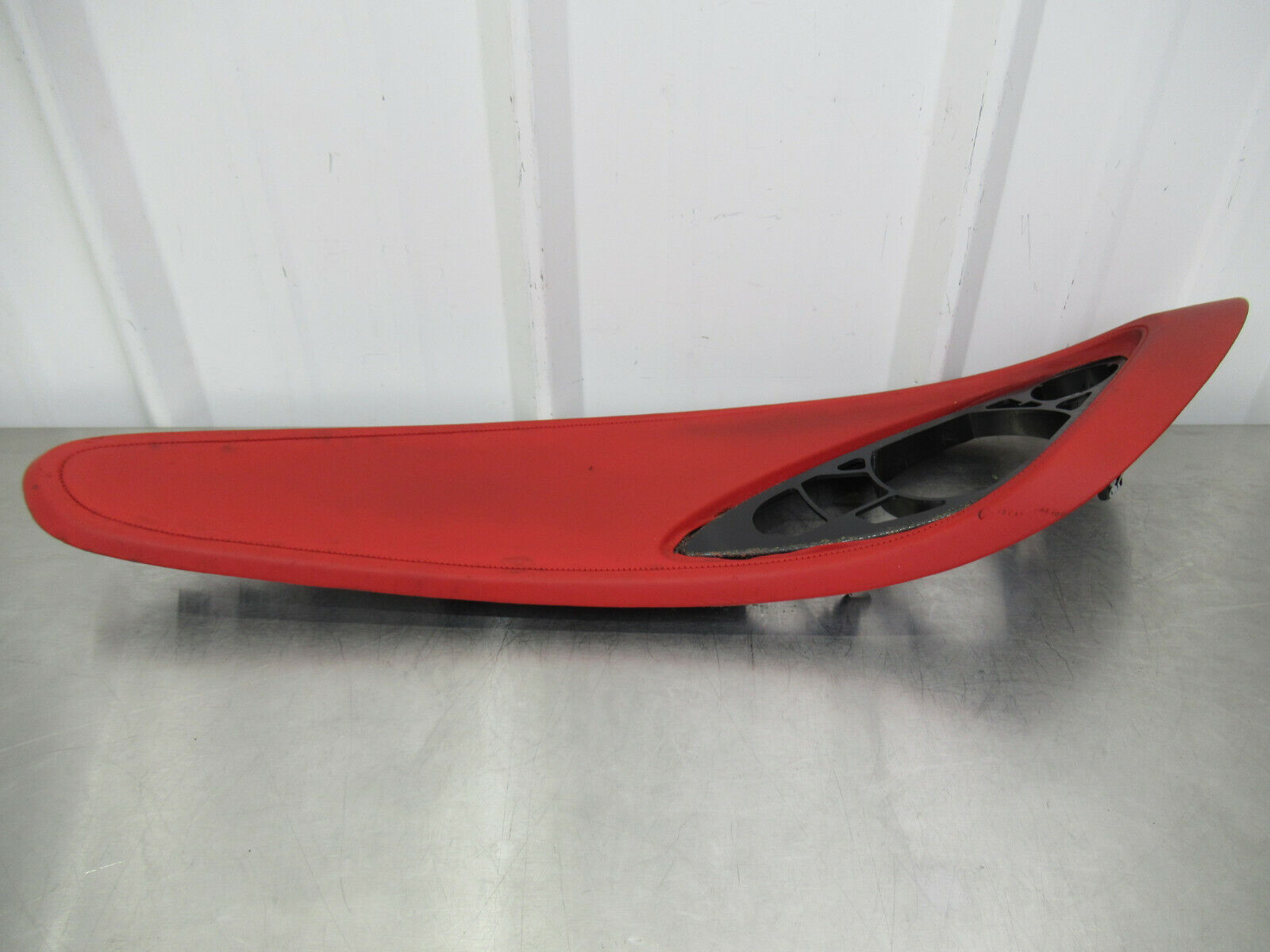 T020 2016 16 MCLAREN 570S LH LEFT DOOR UPPER TRIM SPEAKER SURROUND 13N0544CP