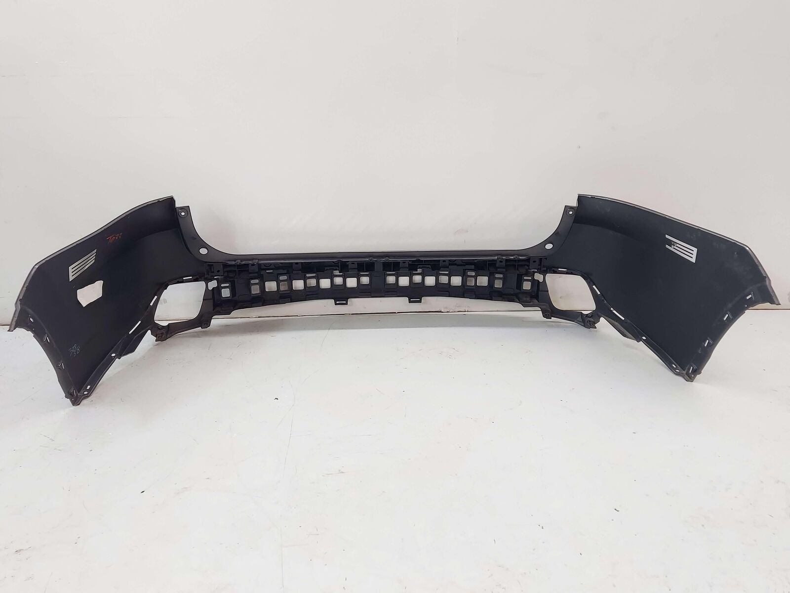 14-19 TOYOTA HIGHLANDER REAR BUMPER UPPER COVER PREDAWN GRAY 1H1