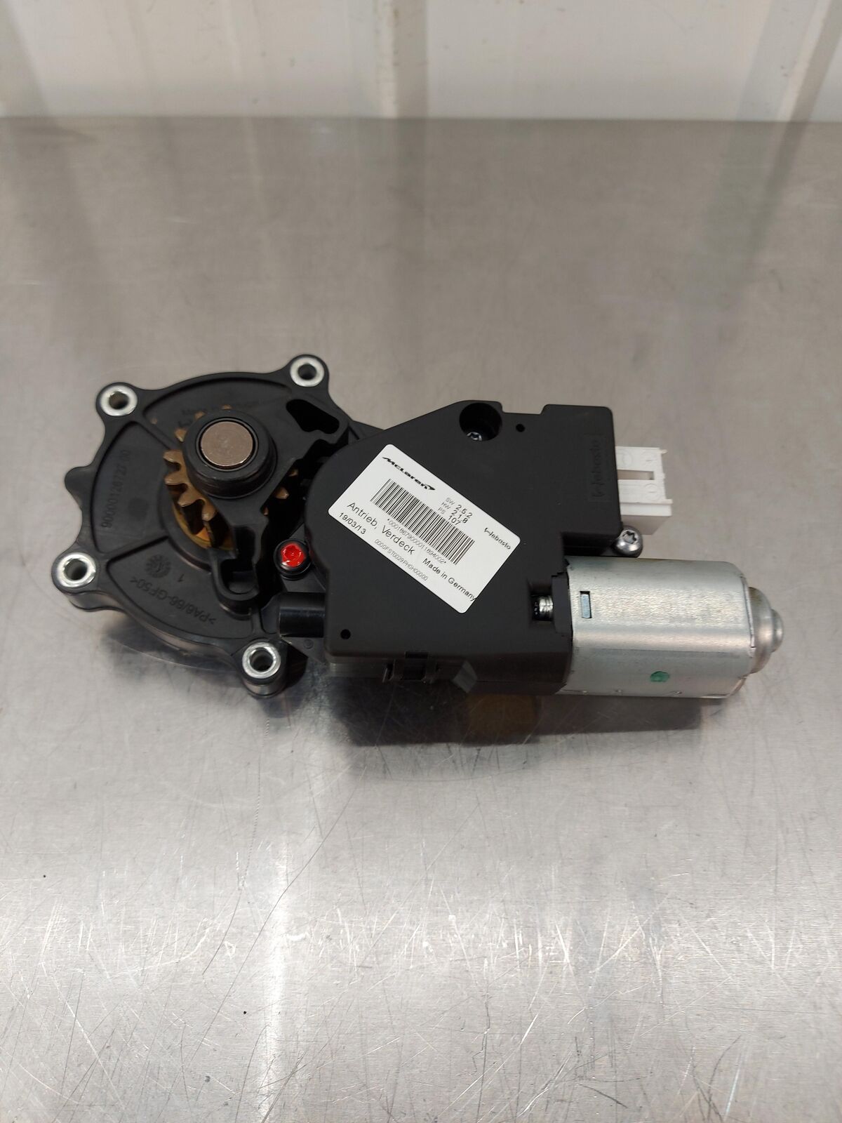 20 Mclaren 720s RH Right Convertible Lift Motor 90000136038 A3C016659101 2K KMS