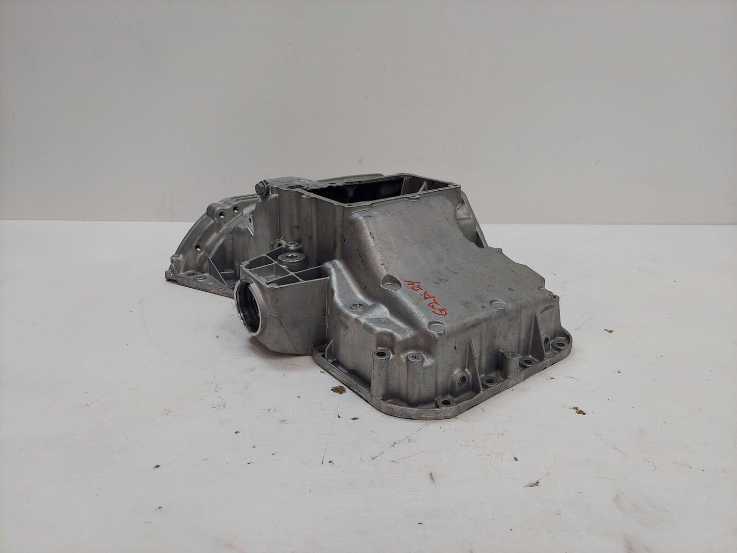 17-21 MERCEDES C43 W205 3.0L UPPER ENGINE OIL PAN A2760143000 276.823