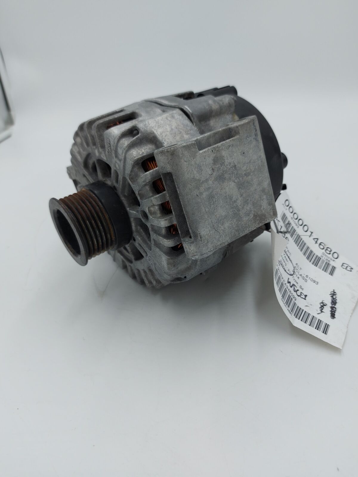 14 15 16 MERCEDES E250 Alternator A0009067802