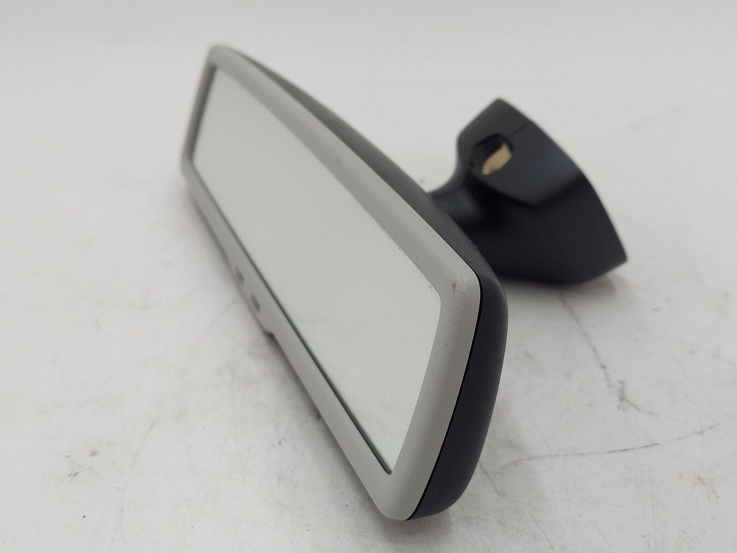 09-18 VW Tiguan Rear View Mirror Automatic Dimming Gray *Chipped*