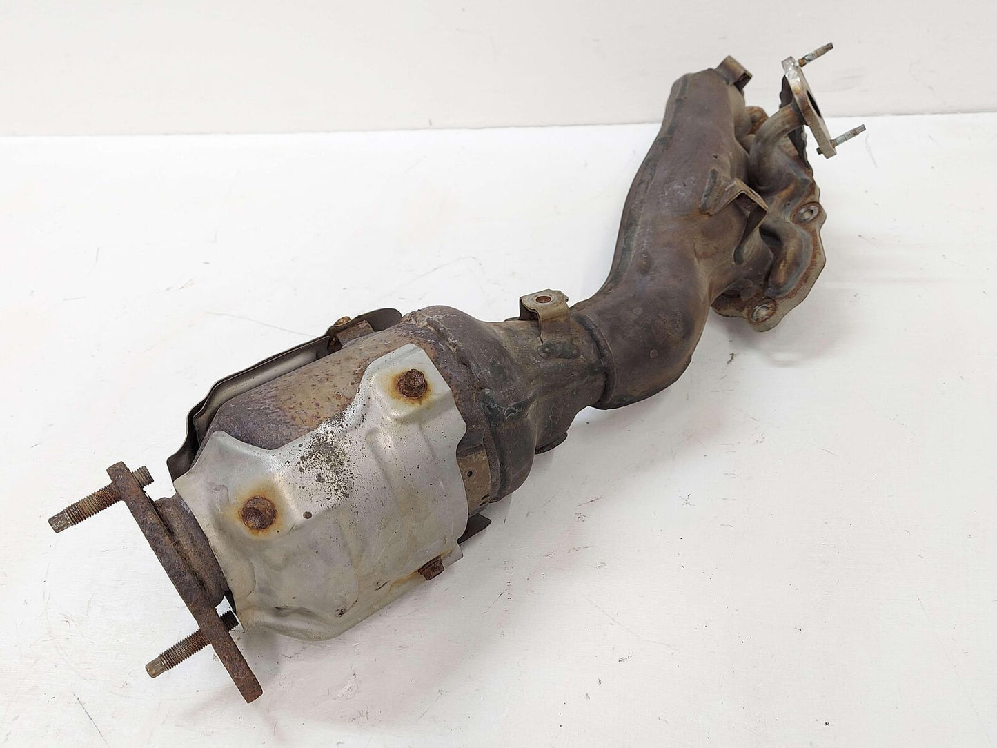 13-18 TOYOTA 4RUNNER LEFT EXHAUST MANIFOLD 4.0L 1GRFE 1715031610