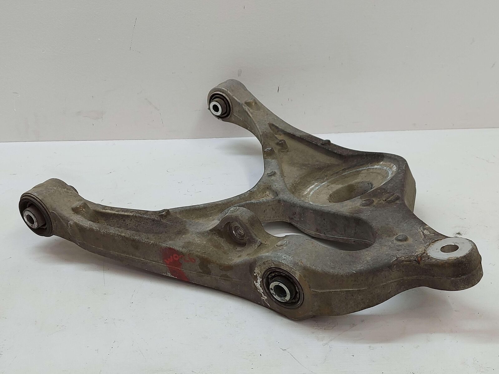 13-16 MERCEDES GL63 AMG X166 REAR RIGHT LOWER CONTROL ARM 1663501006