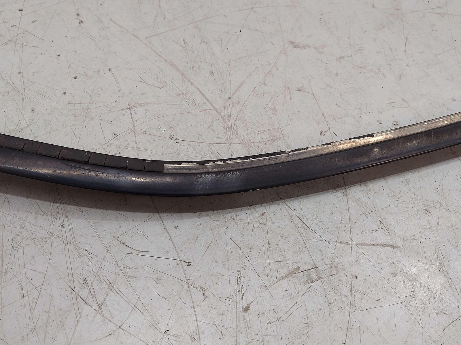 1991 Nissan Skyline R32 Coupe Right Door Upper Weather Stripping Trim *Notes*