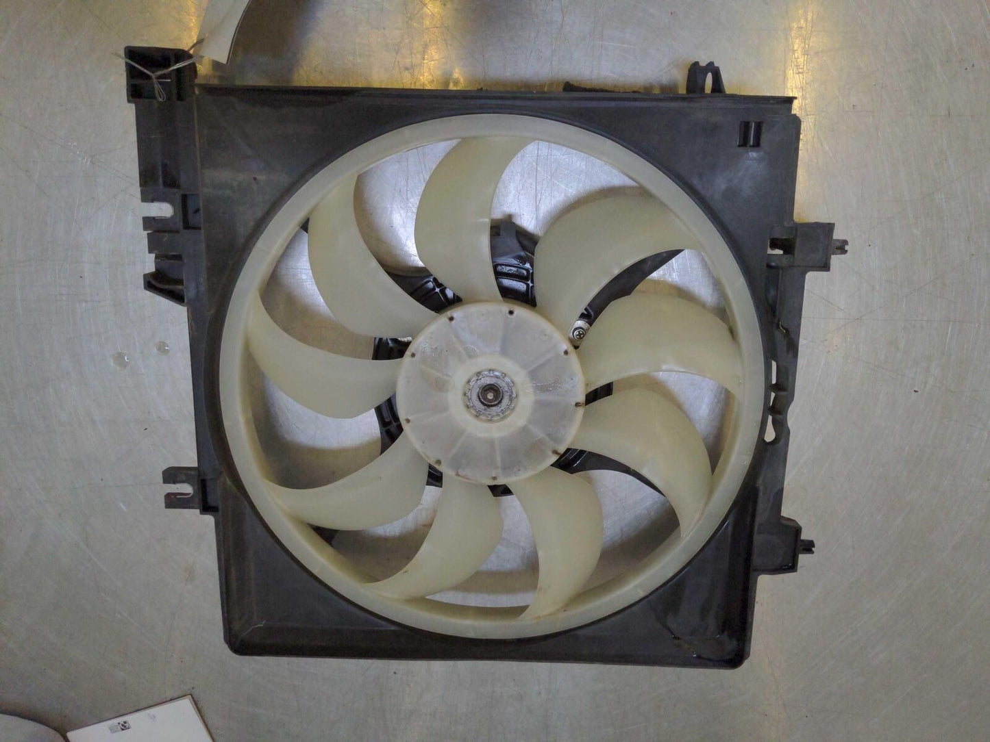 14-18 Subaru Forester LH Left Electric Cooling Motor Fan Radiator