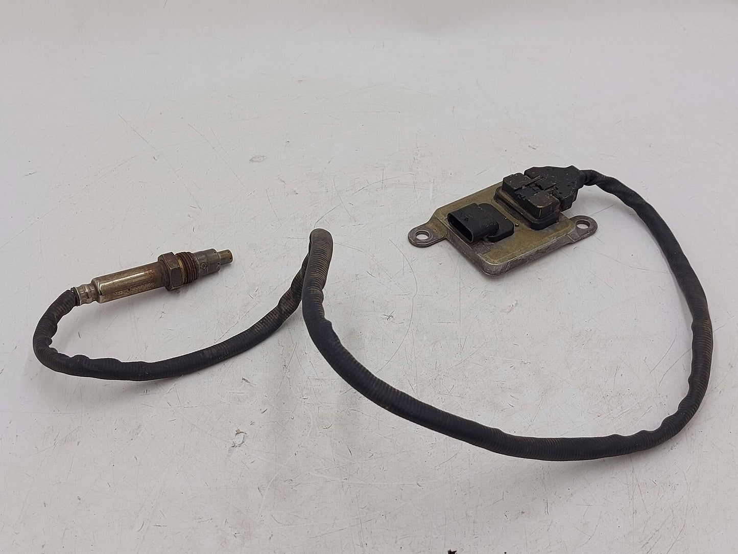 12-15 MERCEDES ML320 FRONT EXHAUST NOX SENSOR A0009052900