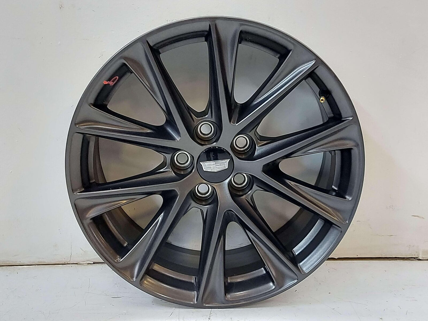 20-23 CADILLAC CT5 WHEEL RIM 19X8.5" 10 SPOKE GRAPHITE BLACK *CHIPS*