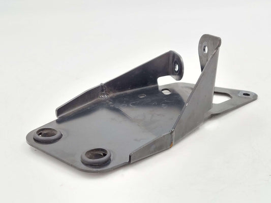 2016 MCLAREN 540C REAR LEFT RADIATOR UPPER BRACKET MOUNT 13L0205CP