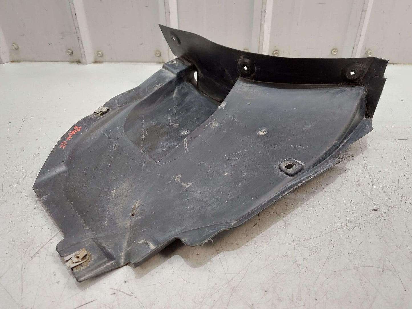 2014 PORSCHE 911 991 GT3 FRONT RIGHT SPLASH GUARD *CRACKED GOUGES*