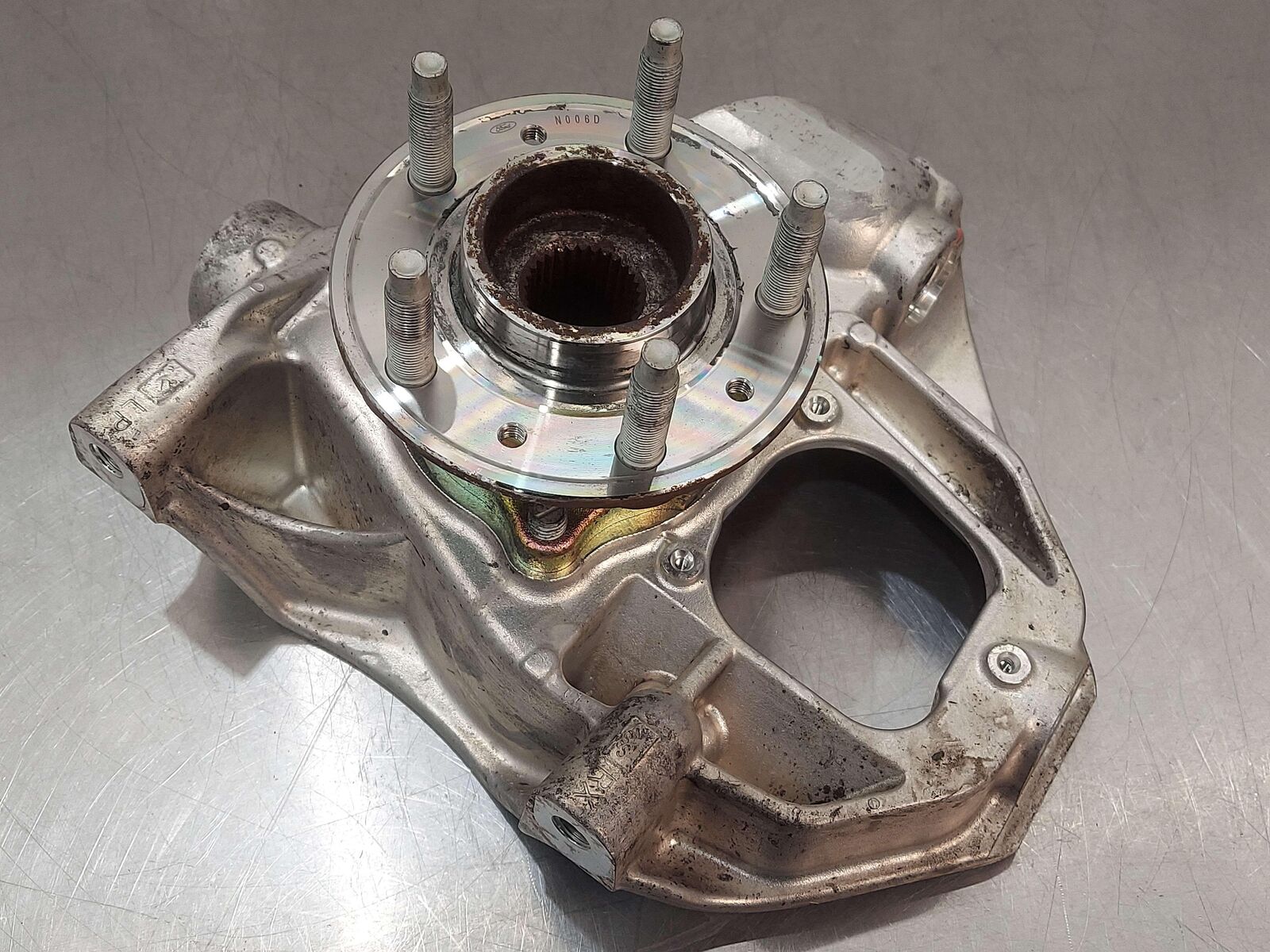 05-06 FORD GT GT40 SUPERCAR FRONT RIGHT PASSENGER STEERING KNUCKLE SPINDLE HUB