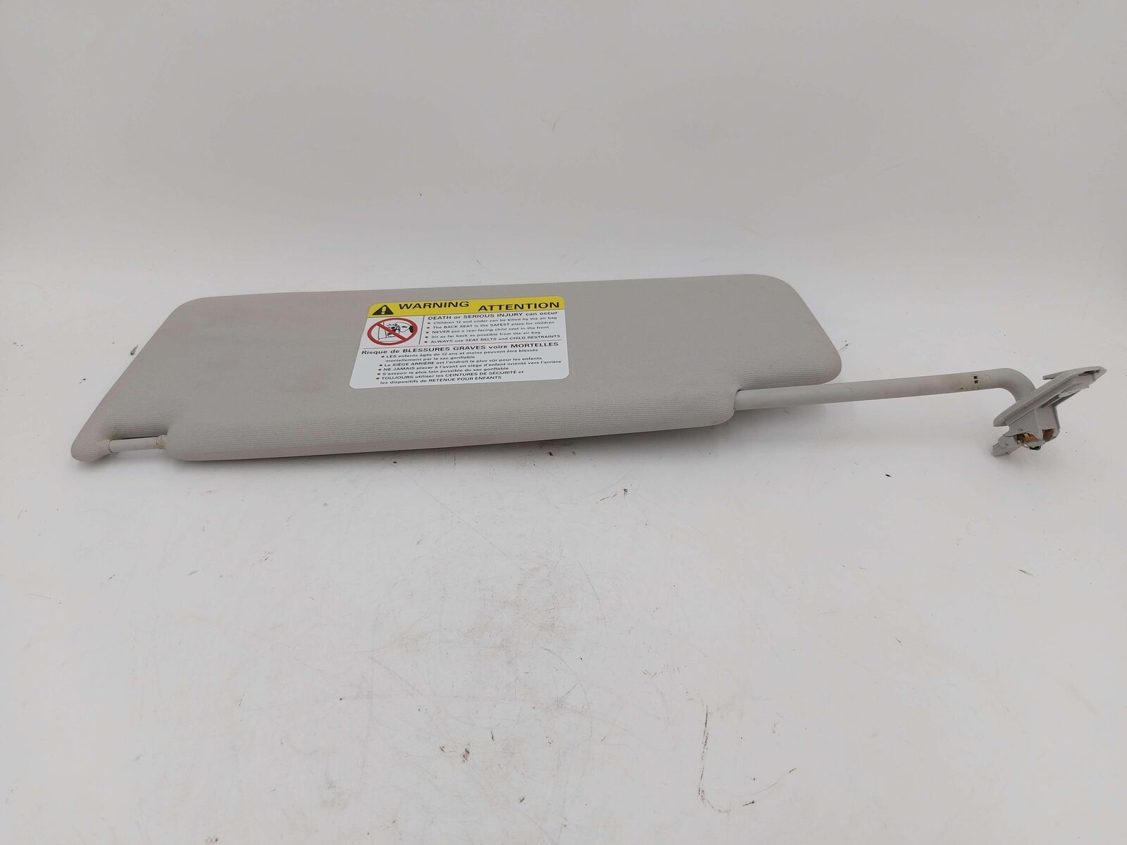 09-18 VW TIGUAN RH Right Sun Visor Grey Illuminated Canadian Market