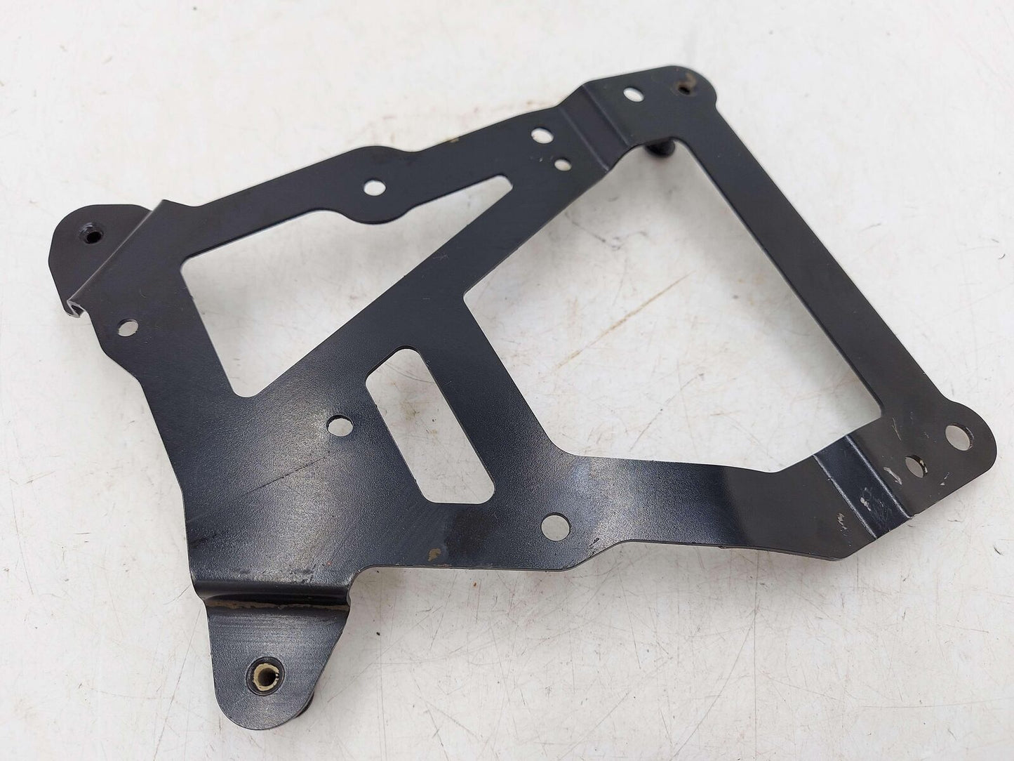 2018 Mclaren 570s Footwell Mount Bracket 13B0738CP