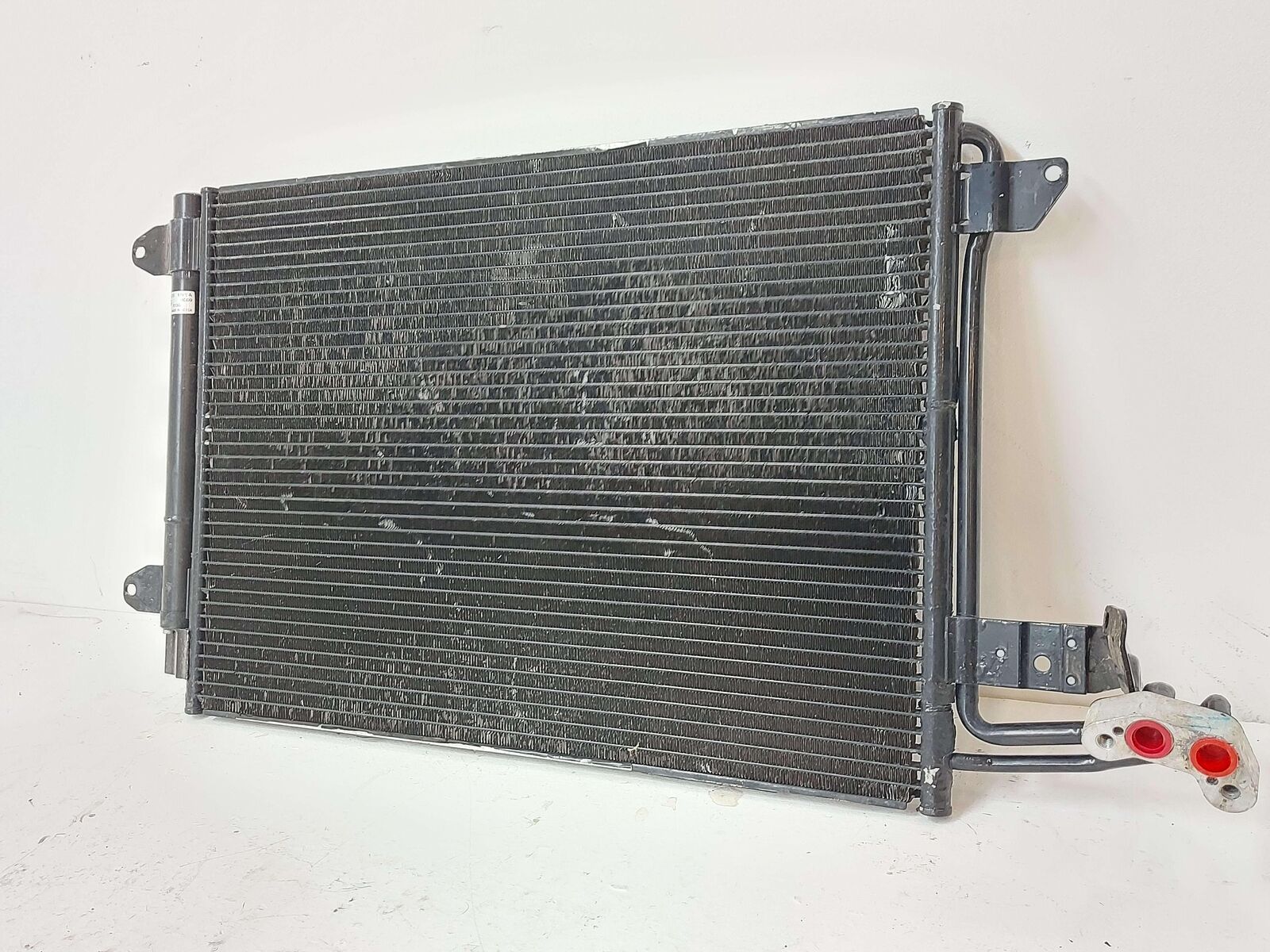 05-06 JETTA AC A/C AIR CONDITIONING CONDENSER SEDAN *DENT FINS BENT*