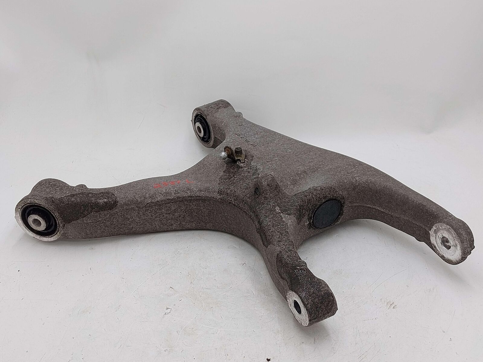 15-19 PORSCHE MACAN 95B S REAR LEFT LOWER CONTROL ARM 8R0506311F 8R0505311B