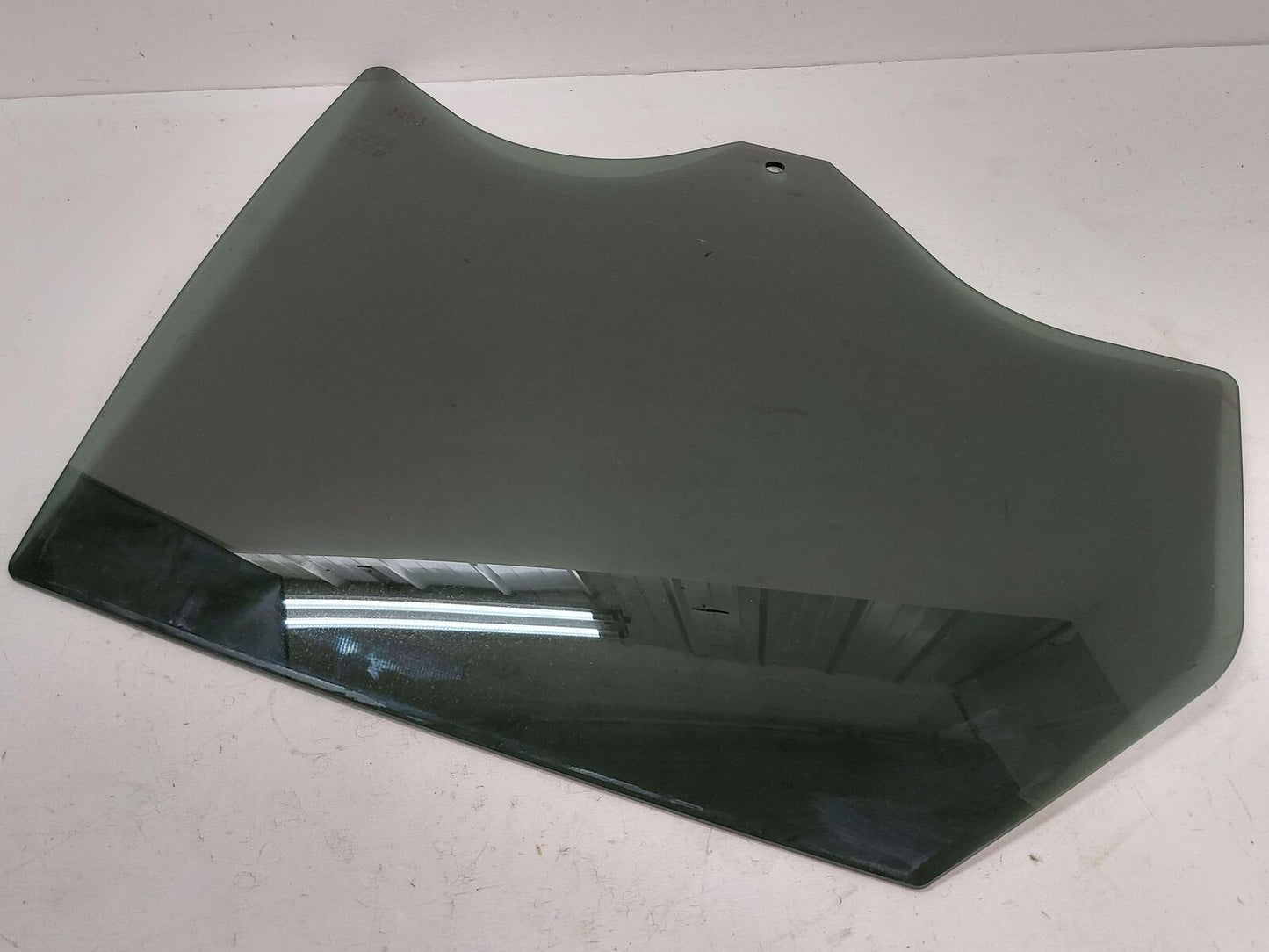 17-22 CADILLAC XT5 REAR RIGHT DOOR WINDOW GLASS 23121254