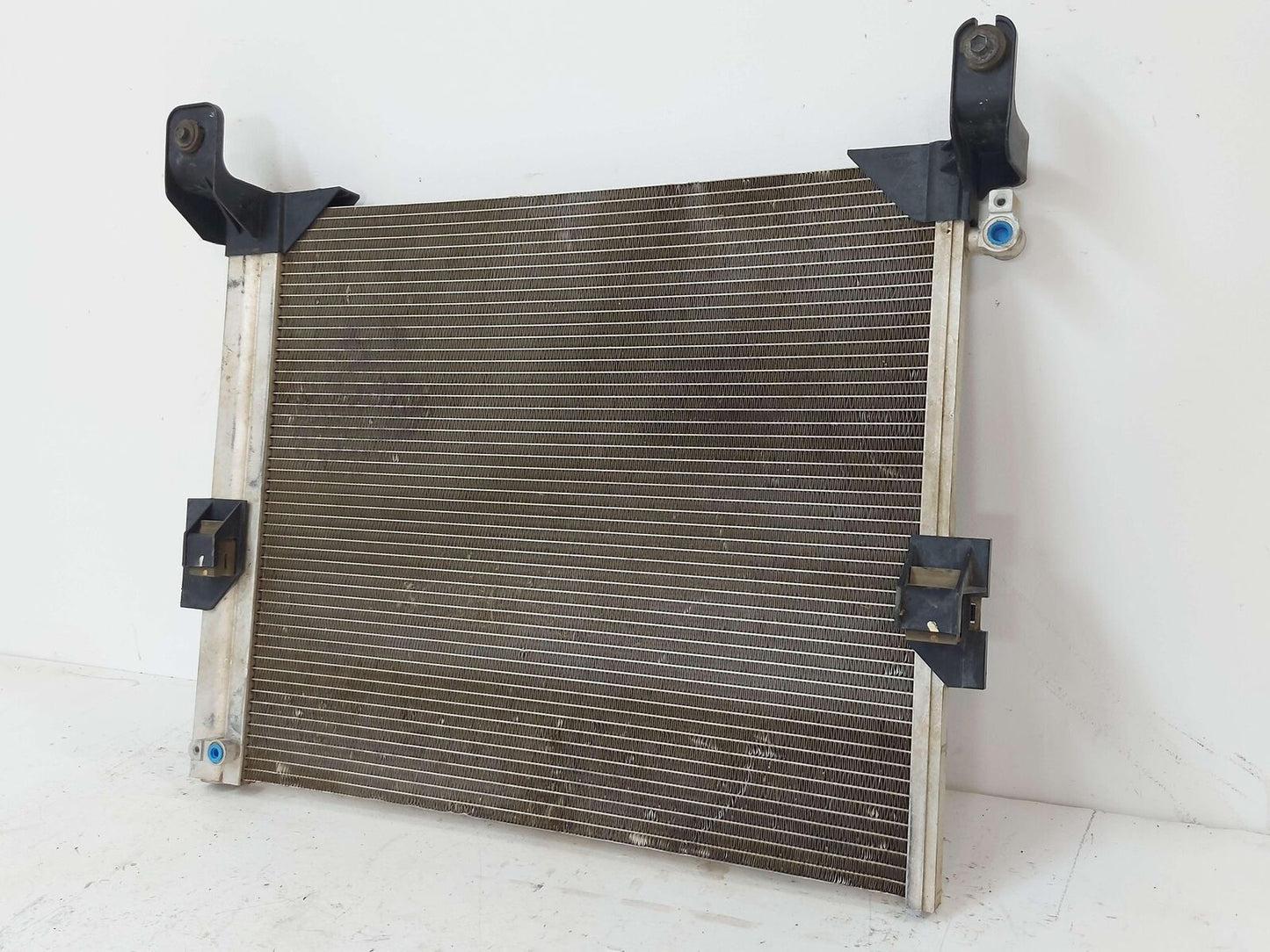 05-12 TOYOTA TACOMA AC A/C AIR CONDITIONING CONDENSER 52497973 *DENT FINS BENT*