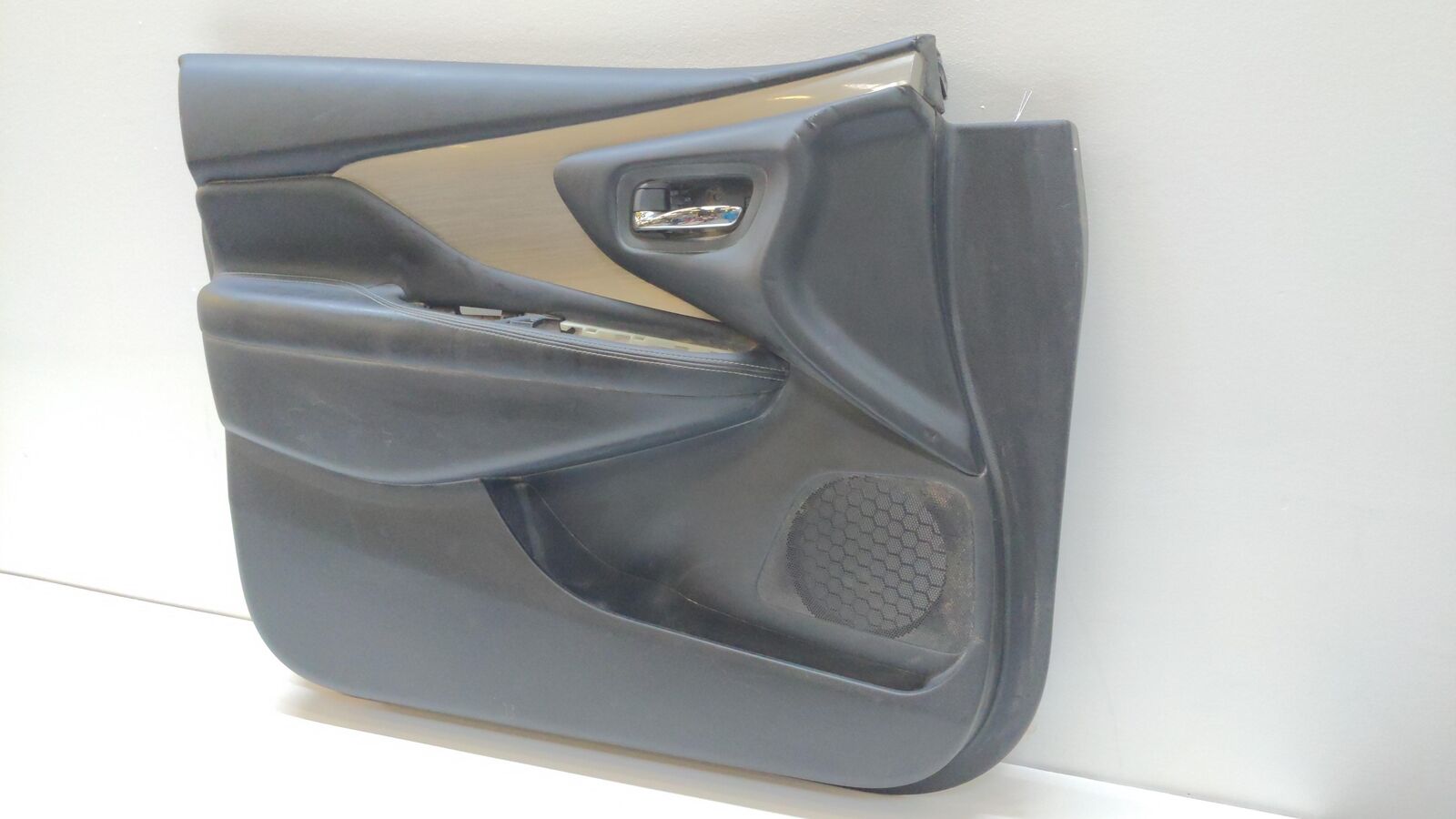 15-17 Nissan Murano Front LH Left Door Trim Panel Black *Scratches Dents*