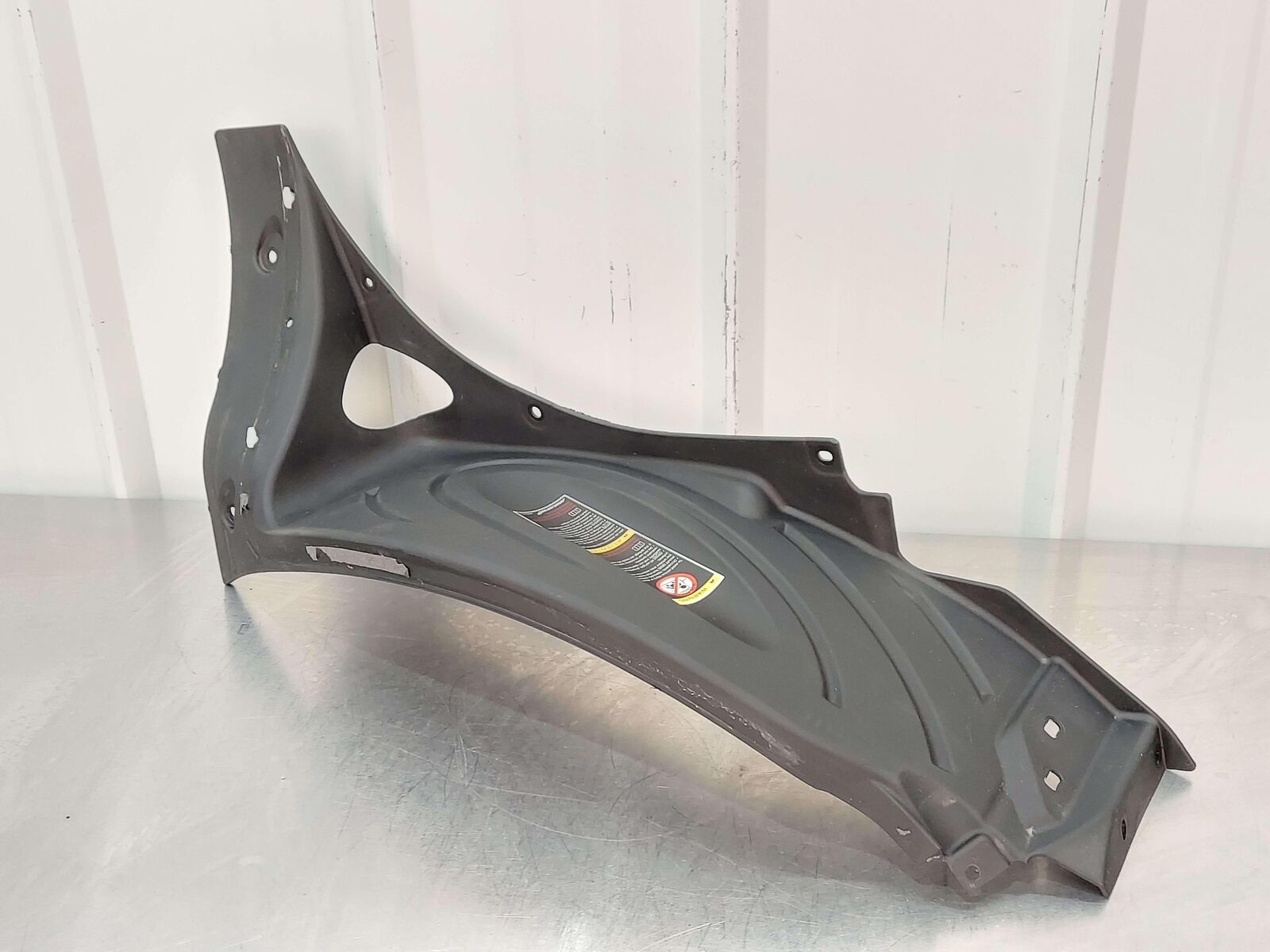 2018 Mclaren 570s Rear RH Right Fender Moulding Trim 13A5733CP *Gouged*