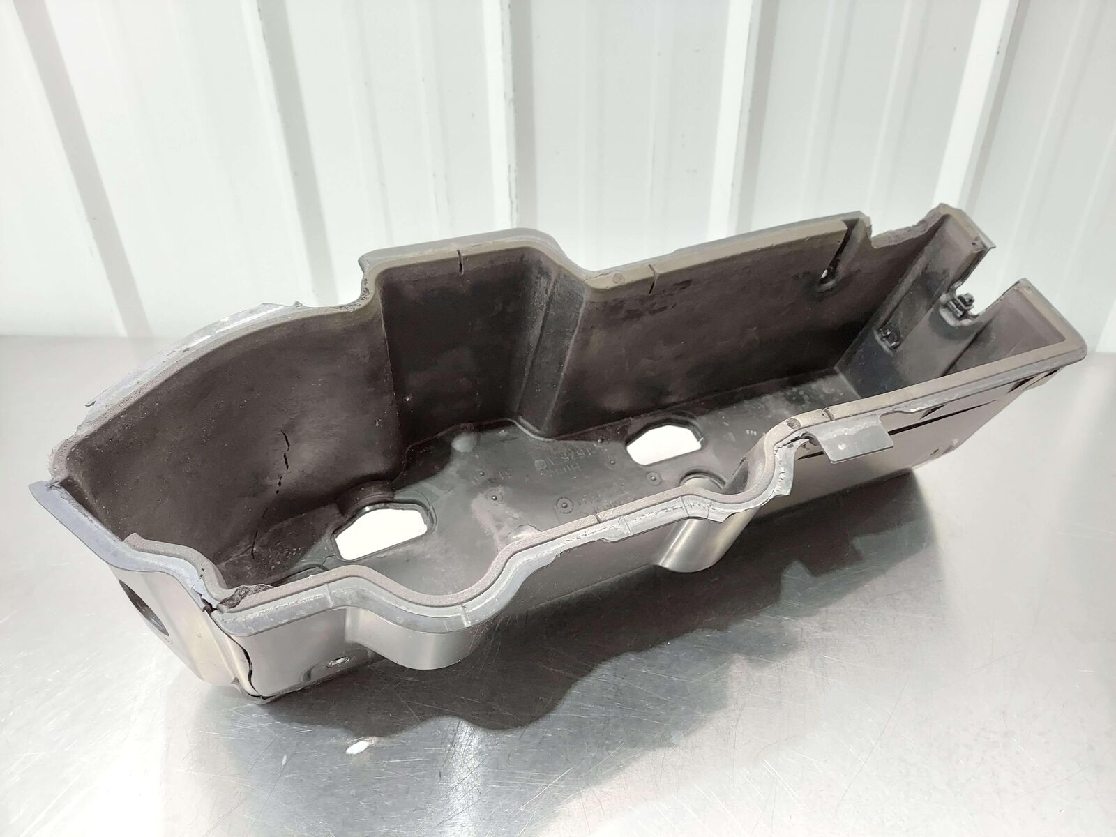 2023 Audi Q8 E-tron Quattro Bracket 4KE616114D *Broken/Cracked Broken Bits*