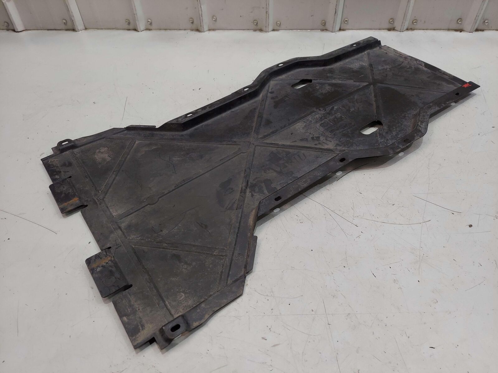 2001 PORSCHE 911 996 CARRERA UNDER BODY SPLASH GUARD SKID PLATE LOWER CENTER