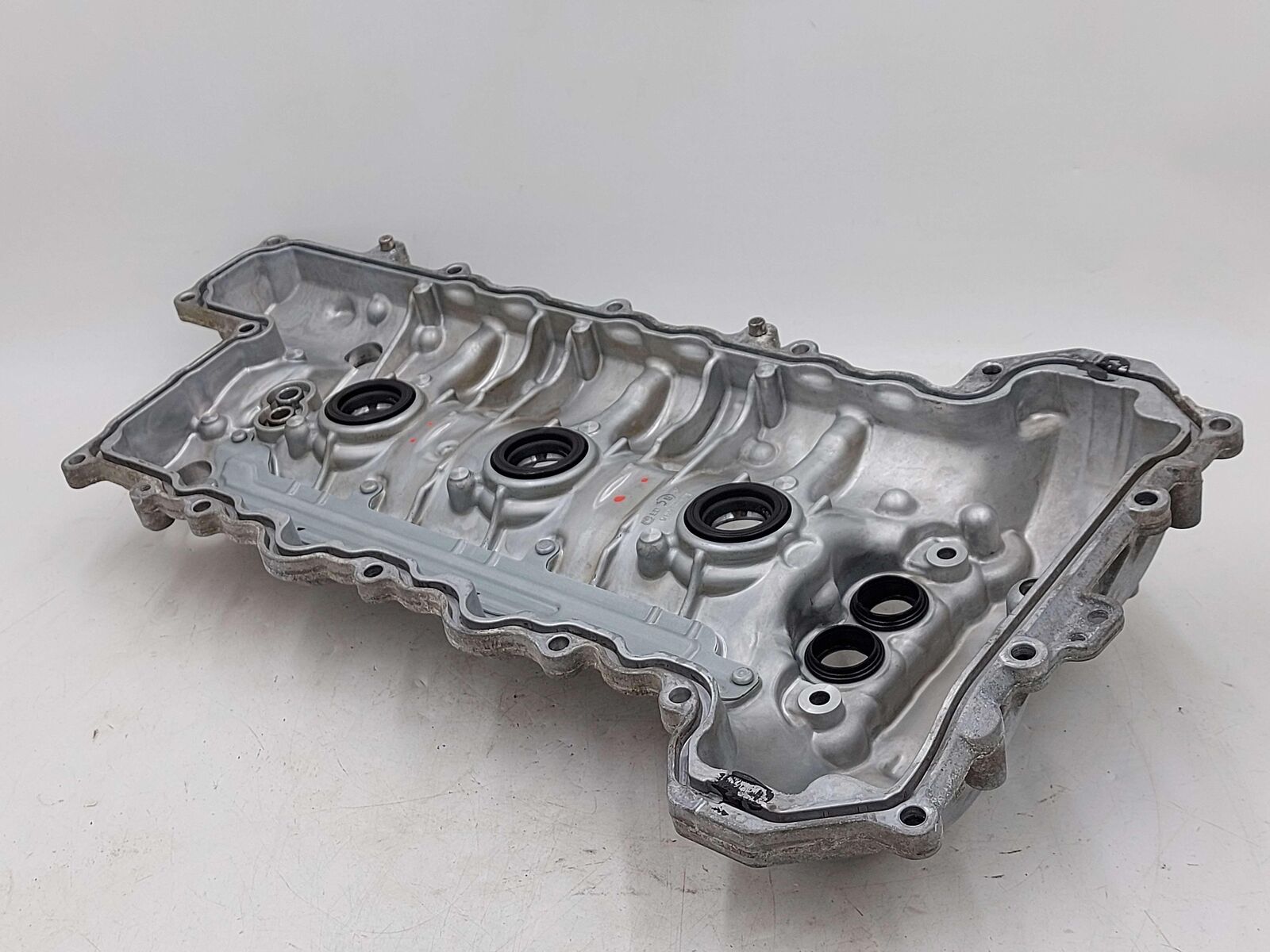 17-23 CADILLAC XT5 3.6L RH RIGHT VALVE COVER 12649898