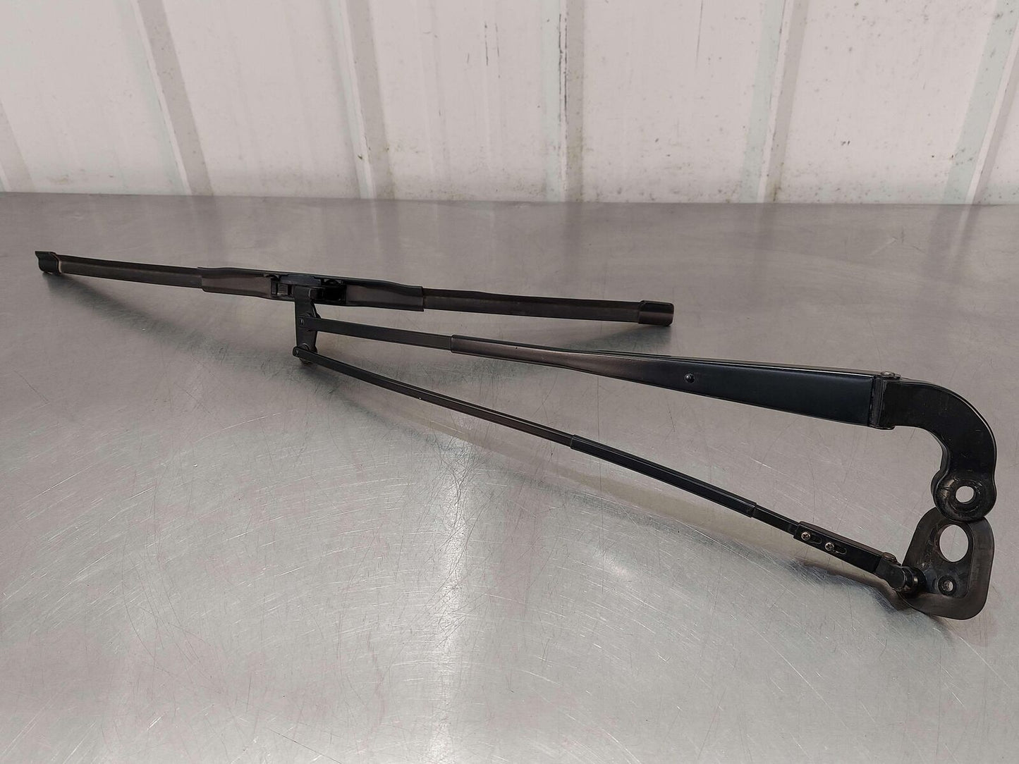 2010 Maserati GranTurismo S M145 Coupe LEFT WIPER ARM