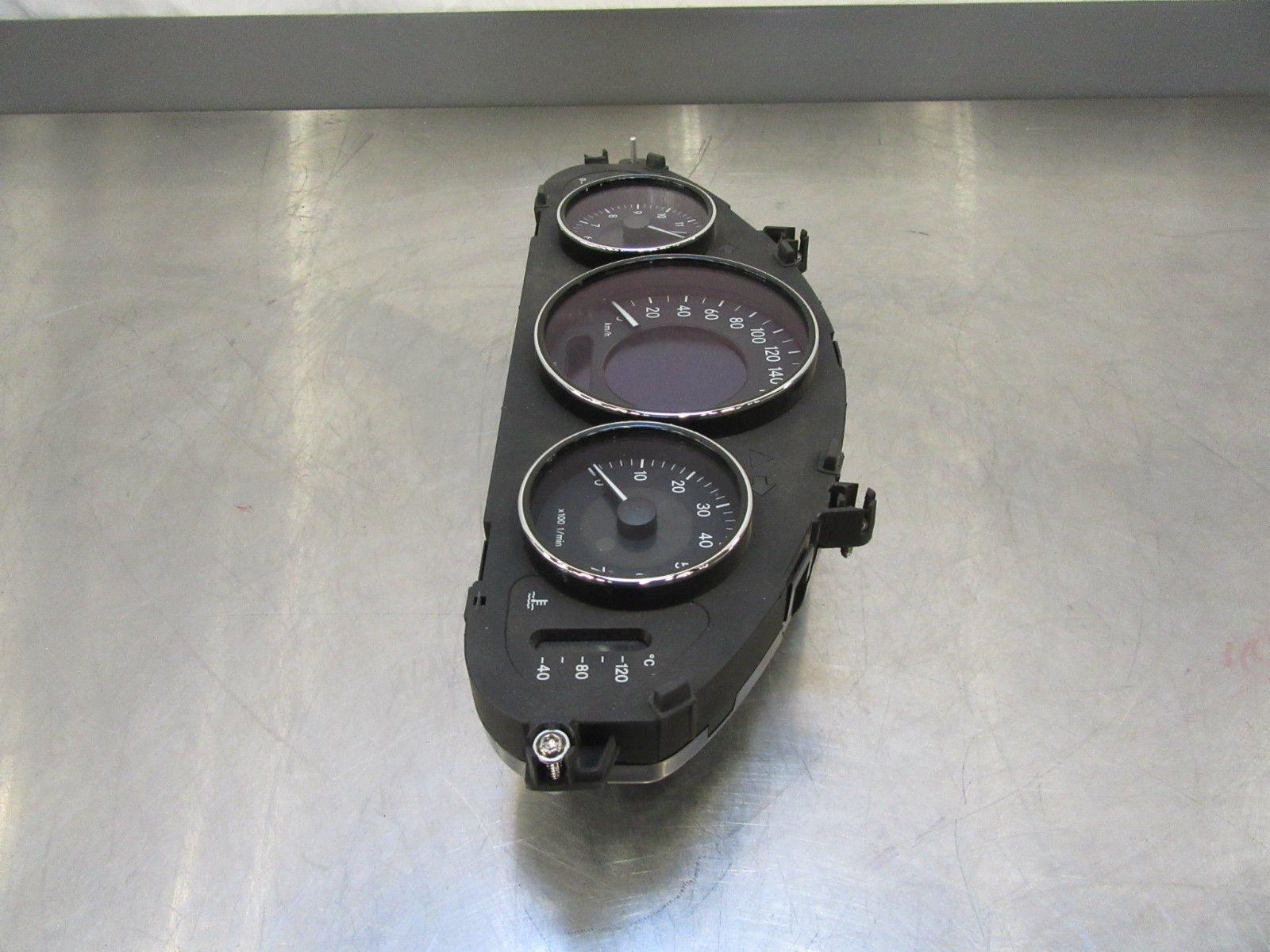 G037 2005 MERCEDES CLS500 SPEEDOMETER A2195401311