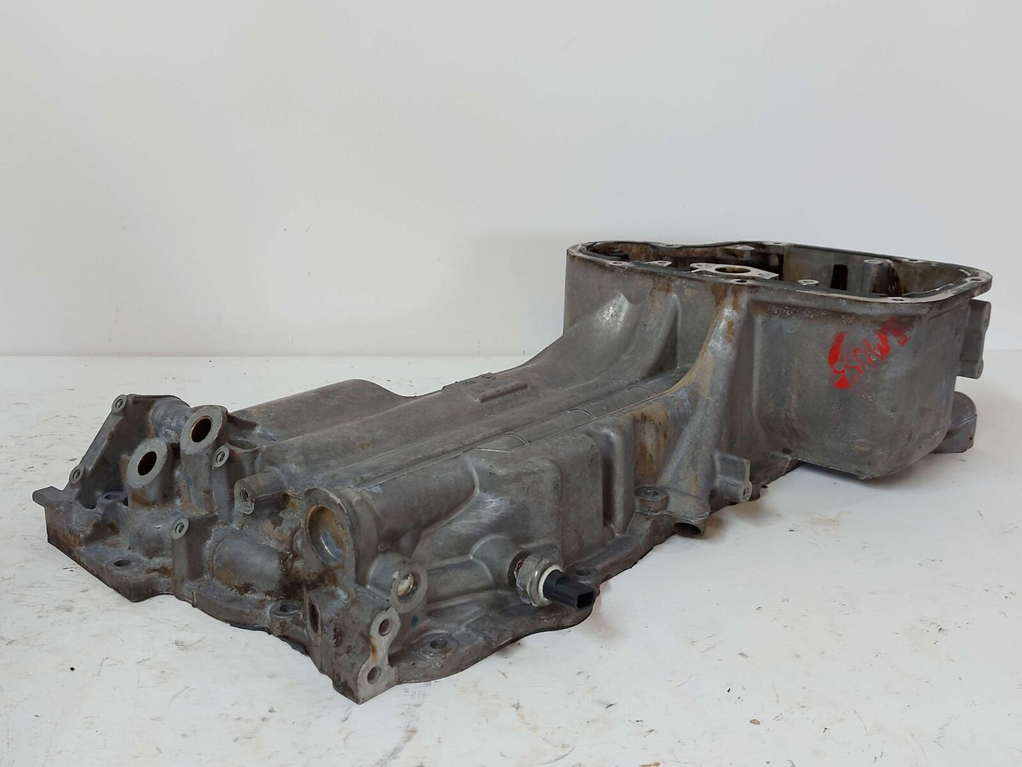 17-22 NISSAN TITAN 5.6L UPPER ENGINE MOTOR OIL PAN 11110EZ30A