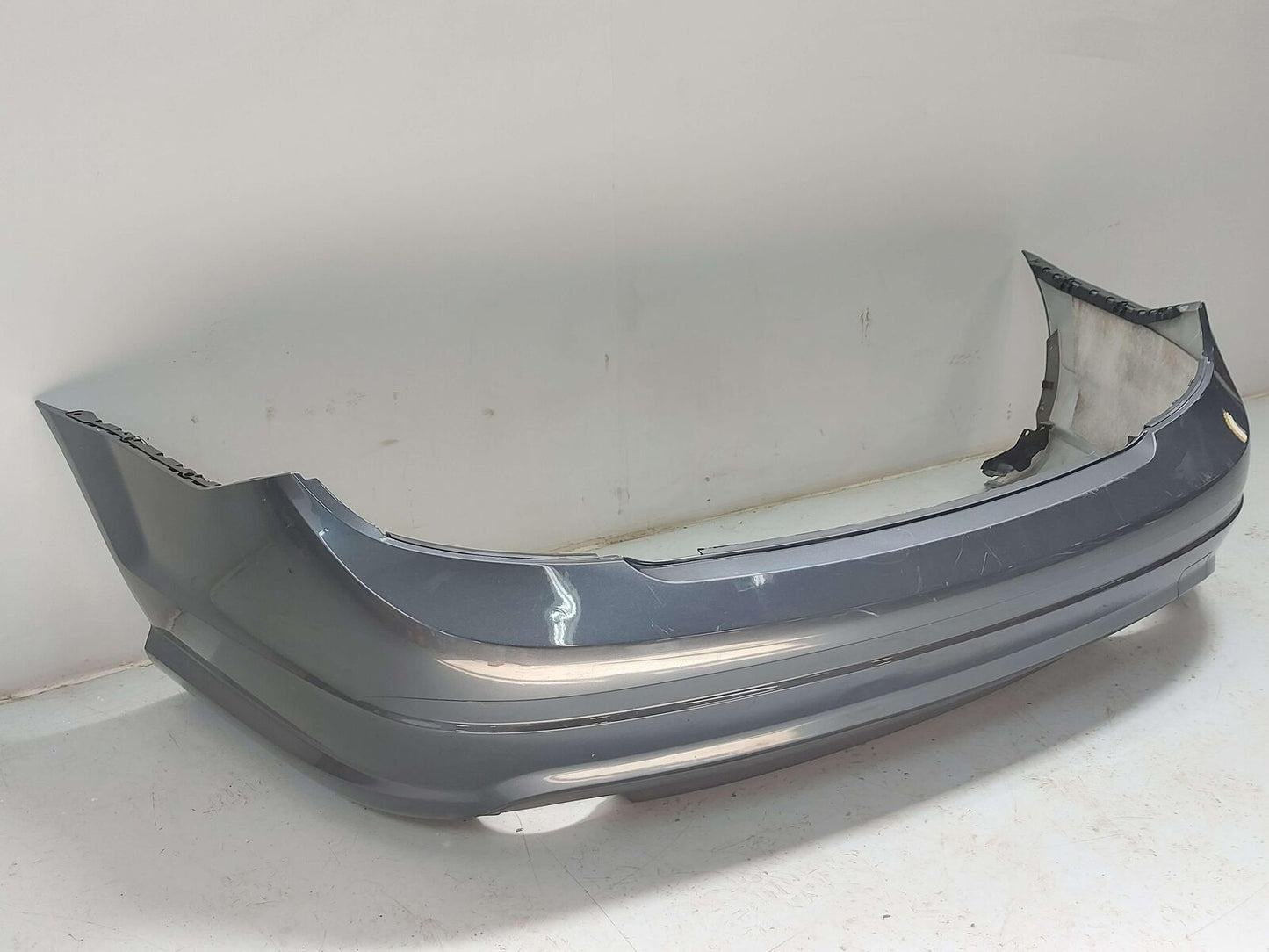 08-11 MERCEDES C230 REAR BUMPER GREY SPORT PACKAGE A2048852925 *NOTE