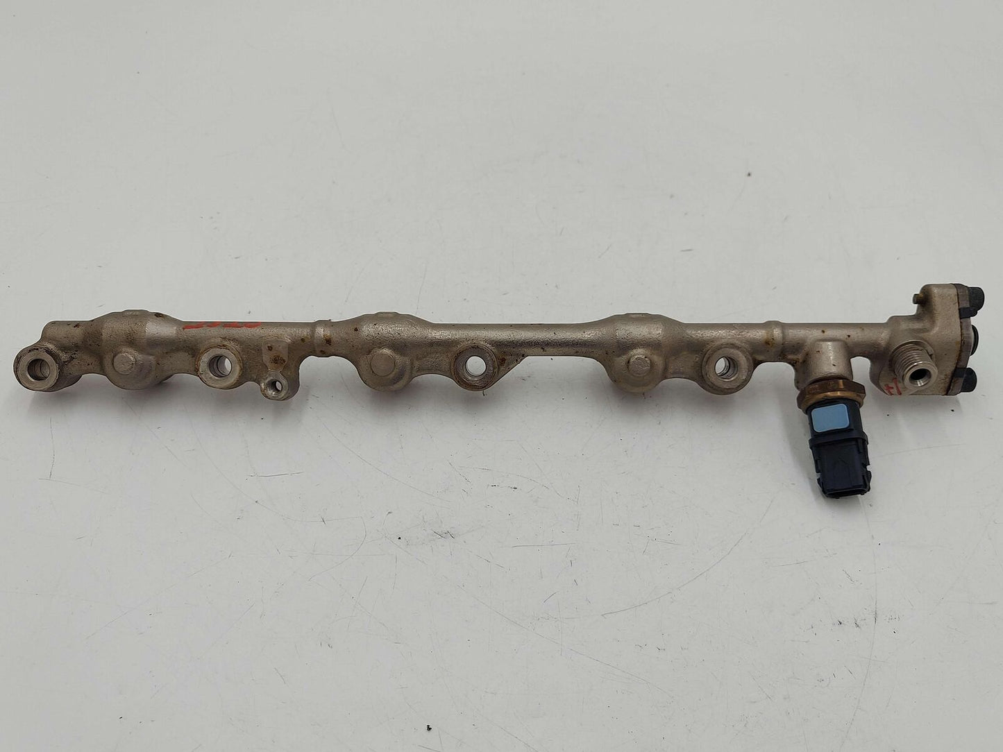 2020 Toyota Tacoma 3.5L LH Left Lower Fuel Injector Injection Rail 80K KMS