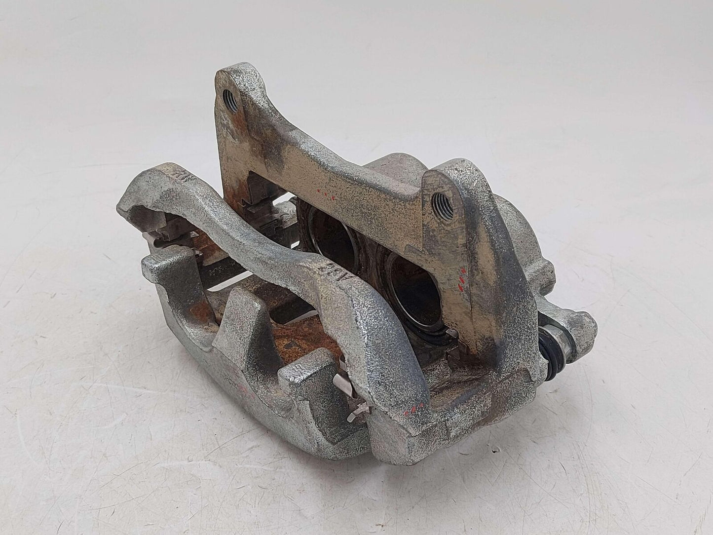 20-23 TOYOTA HIGHLANDER FRONT RH RIGHT BRAKE CALIPER 477300E071