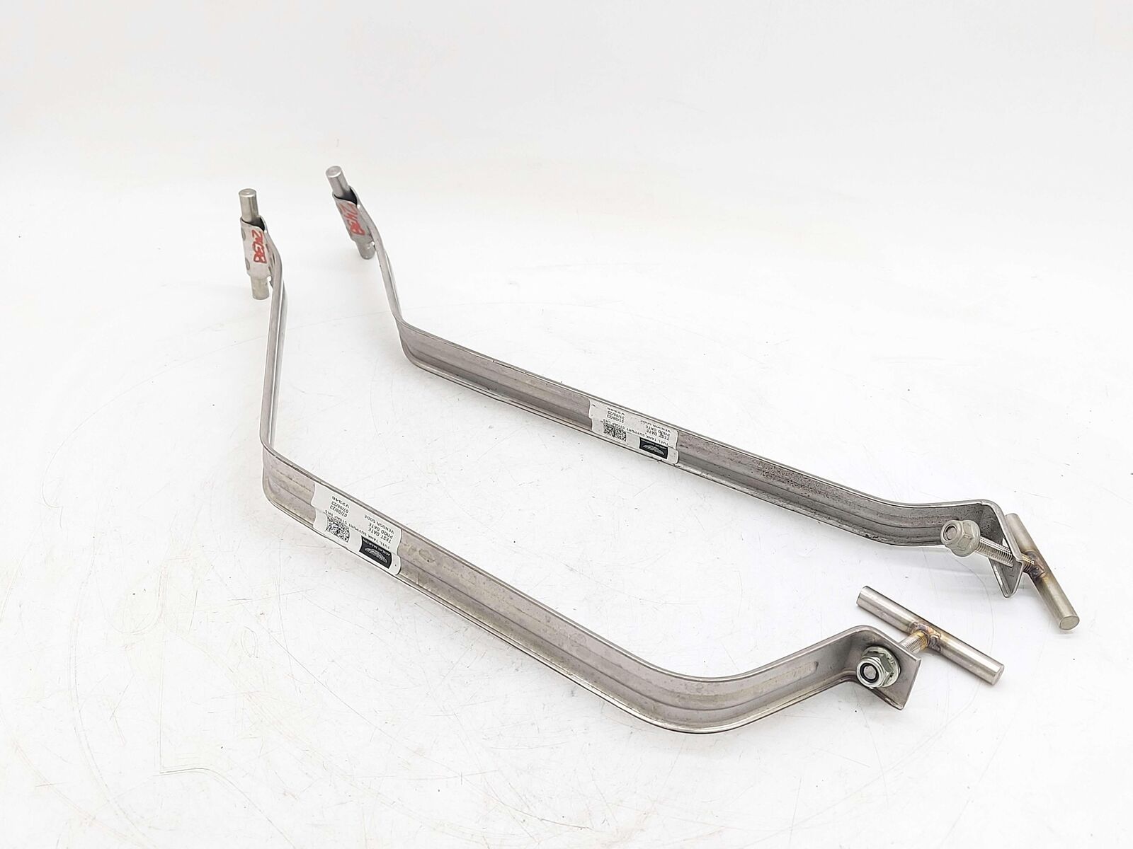 2024 ASTON MARTIN DB12 VOLANTE FUEL TANK STRAP PAIR HY53-P9B154-BA