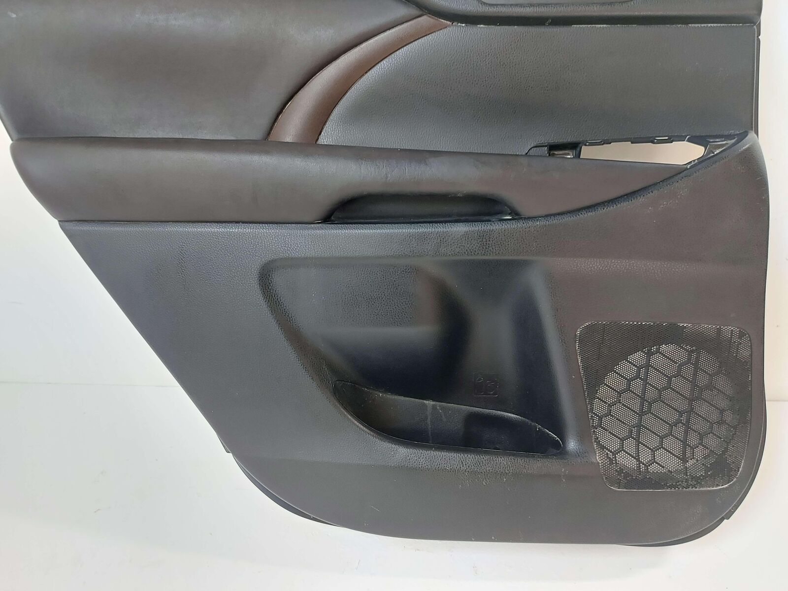 14-16 TOYOTA HIGHLANDER REAR LEFT DOOR TRIM PANEL BLACK *NOTE