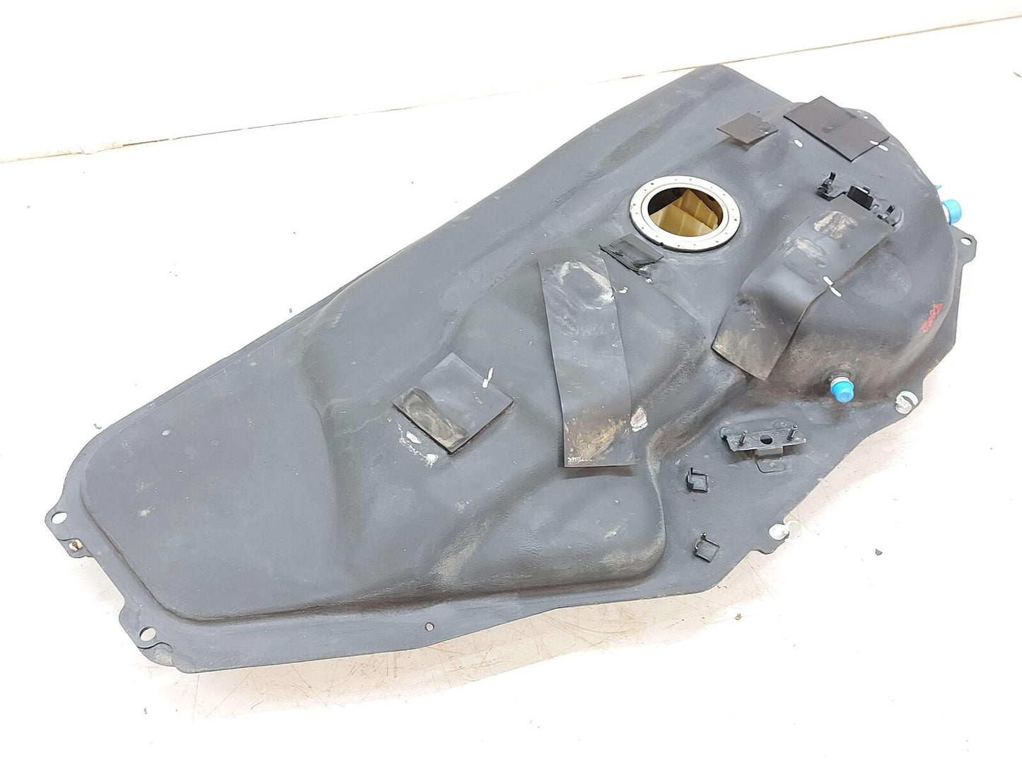 16-22 LEXUS RX450 HYBRID FUEL TANK 2116803030L 770010E110 7700148230 770010E111