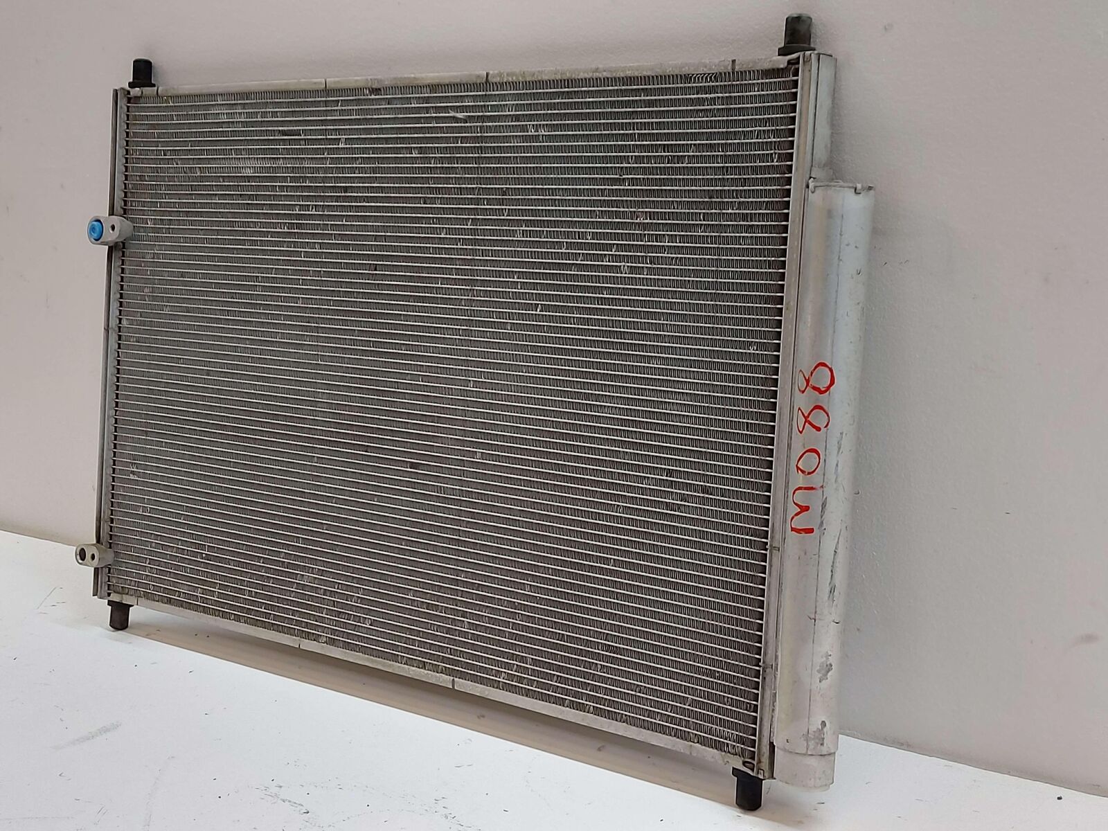 09-14 TOYOTA MATRIX AC A/C AIR CONDITIONING CONDENSER 8845012280 *FINS BENT*