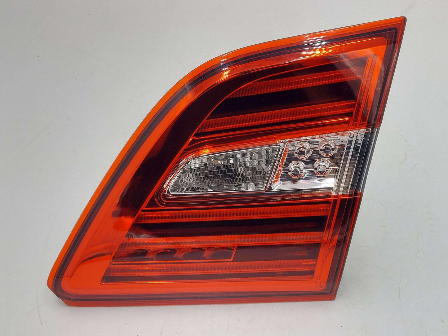 12-15 MERCEDES ML350 W166 RH RIGHT TAIL LIGHT LAMP A1669068501 *CORNER CHIPPED*