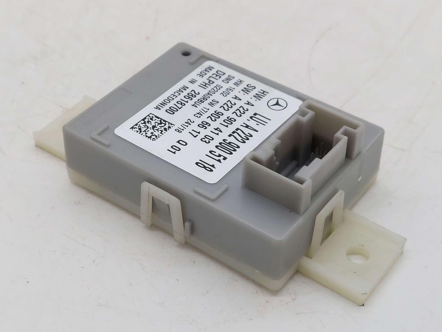 19-20 Mercedes E63s AMG W213 Interior Ambient Light Control Module A2229005118