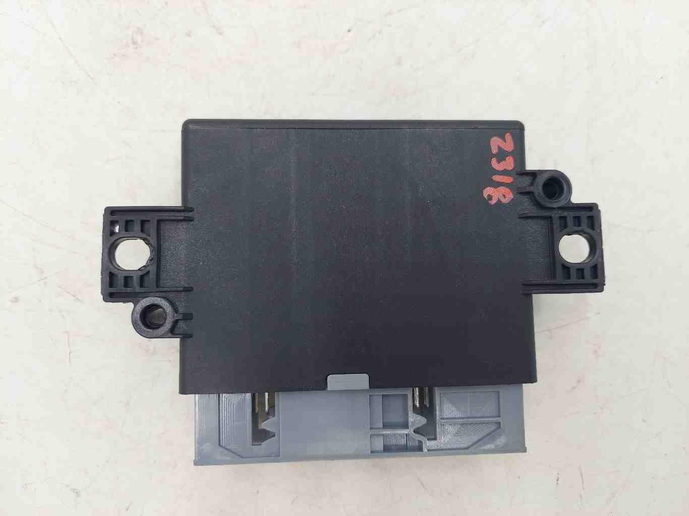 17-19 MERCEDES GLE63S AMG W166 Driver Assist Park Distance Module 0009006713