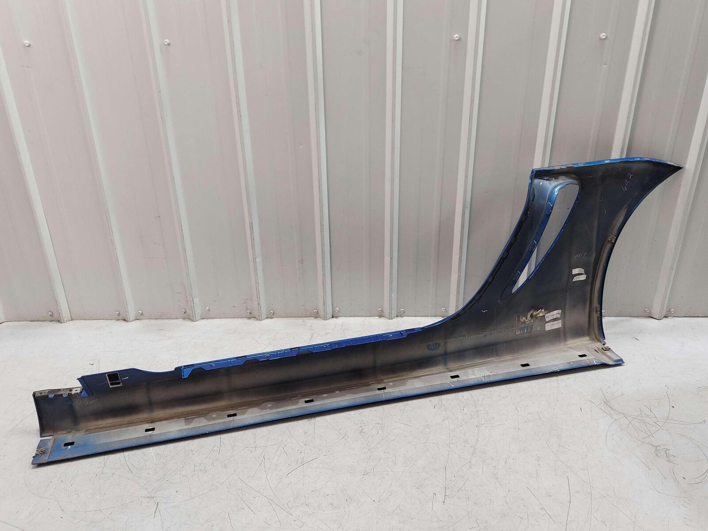 16 PORSCHE CAYMAN GT4 981 RIGHT ROCKER PANEL SIDE SKIRT MOULDING SAPPHIRE BLUE