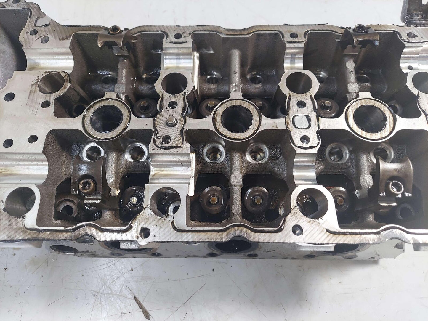 06-12 Mercedes C300 W204 Engine LH Left Cylinder Head 2720104720 0913419382 NOTE