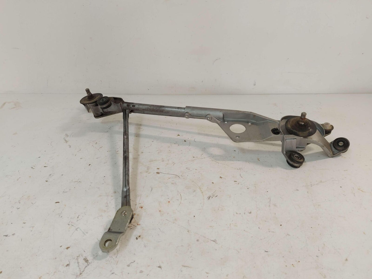 09-20 Nissan GTR GT-R R35 Wiper Transmission Linkage 28800JF30A 60K KMS