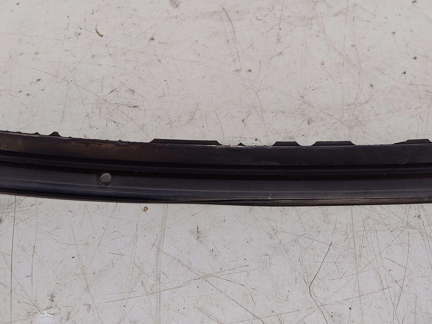 91 Nissan Skyline R32 Back Window Lower Weather Stripping Trim Retainer *chipped